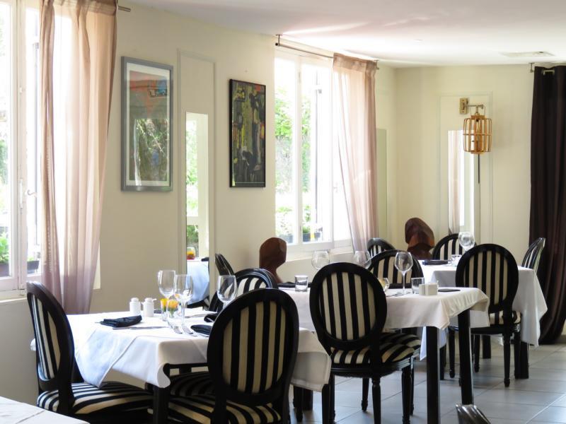 Hotel Mon Soleil Ла Год Екстериор снимка