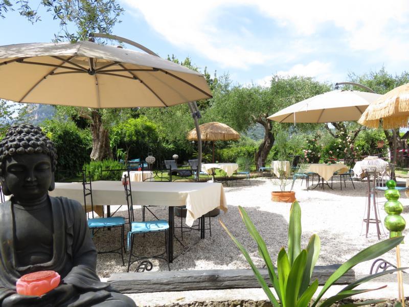 Hotel Mon Soleil Ла Год Екстериор снимка